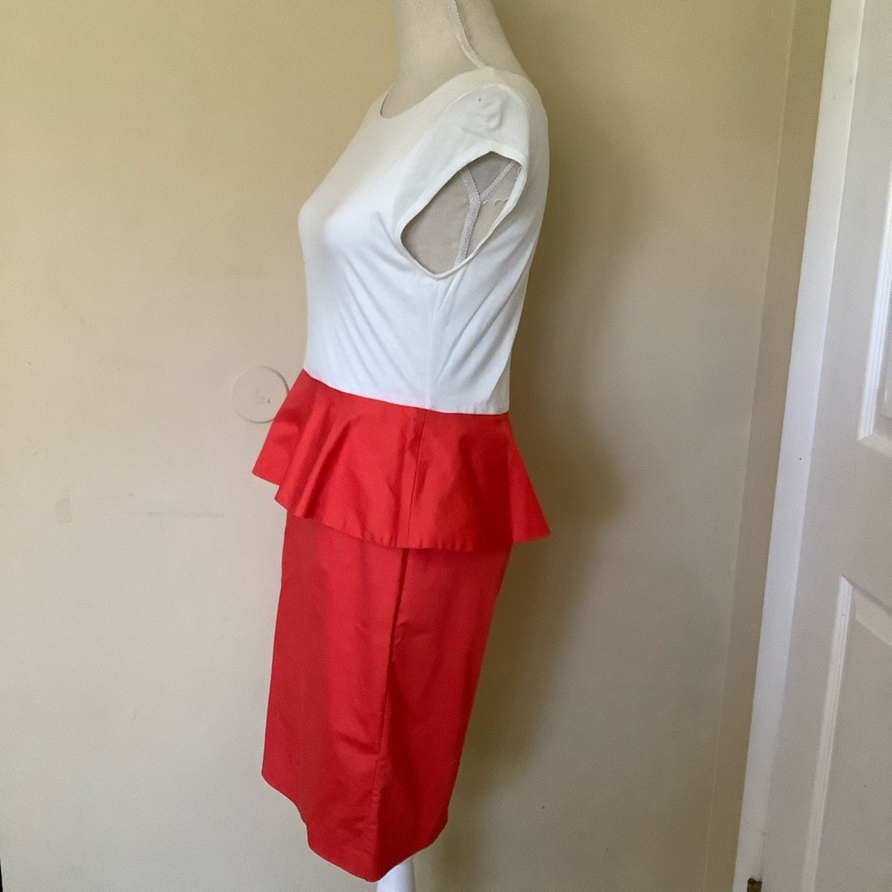 Alice and Olivia 🌵 White & Tangerine Peplum Dress - Picture 3 of 9